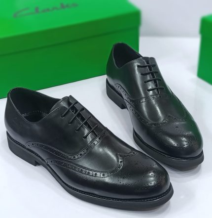 Black Leather Clark Men’s Shoes