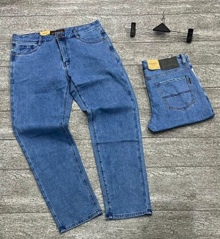 Men’s Plain Straight Cut Jeans
