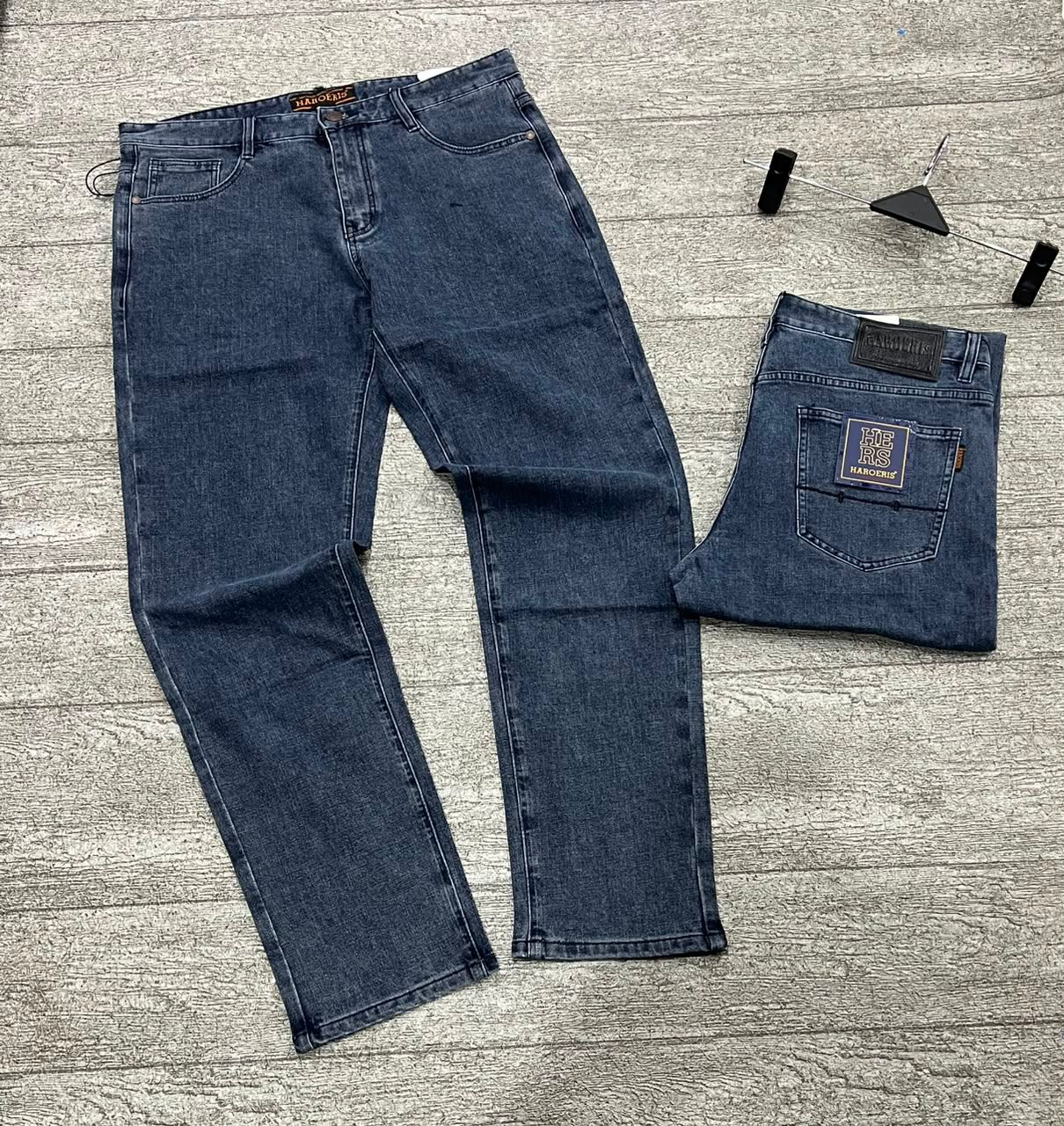 95e84a48-9c31-4a87-b96d-d6c0d5d569d9 Men’s Plain Straight Cut Jeans