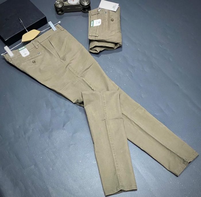 LACOSTE Oxford Chinos (TROUSERS)