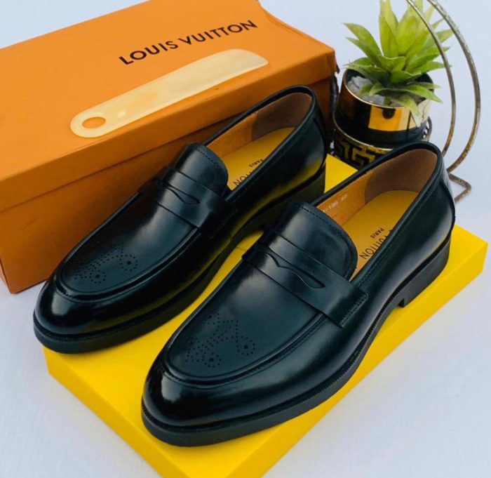 Black Leather Louis Vuitton Men’s Shoes