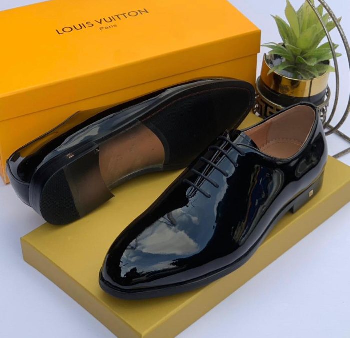 Black Leather LV Men’s Shoes