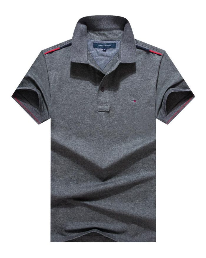 Classic Tommy Short-Sleeved Polo With A Turnover Collar