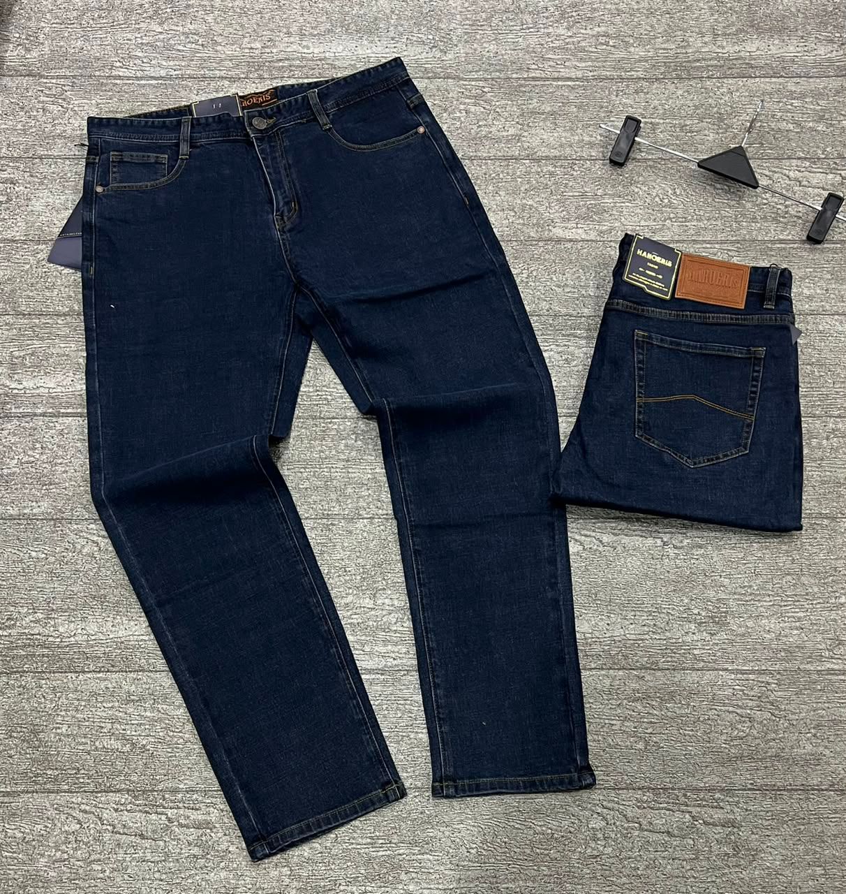 cc5579ee-3dbf-4acc-9380-6a27f5f28f27 Men’s Plain Straight Cut Jeans
