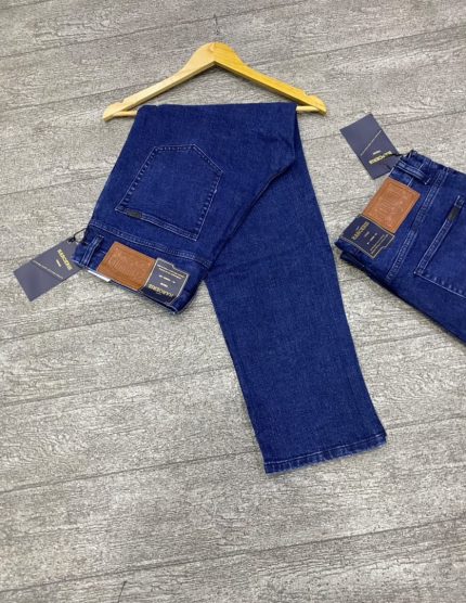 Men’s Plain Straight Cut Jeans
