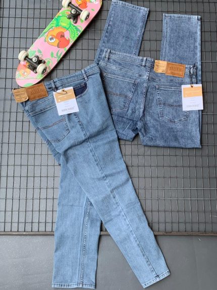Men’s Plain Straight Cut Jeans
