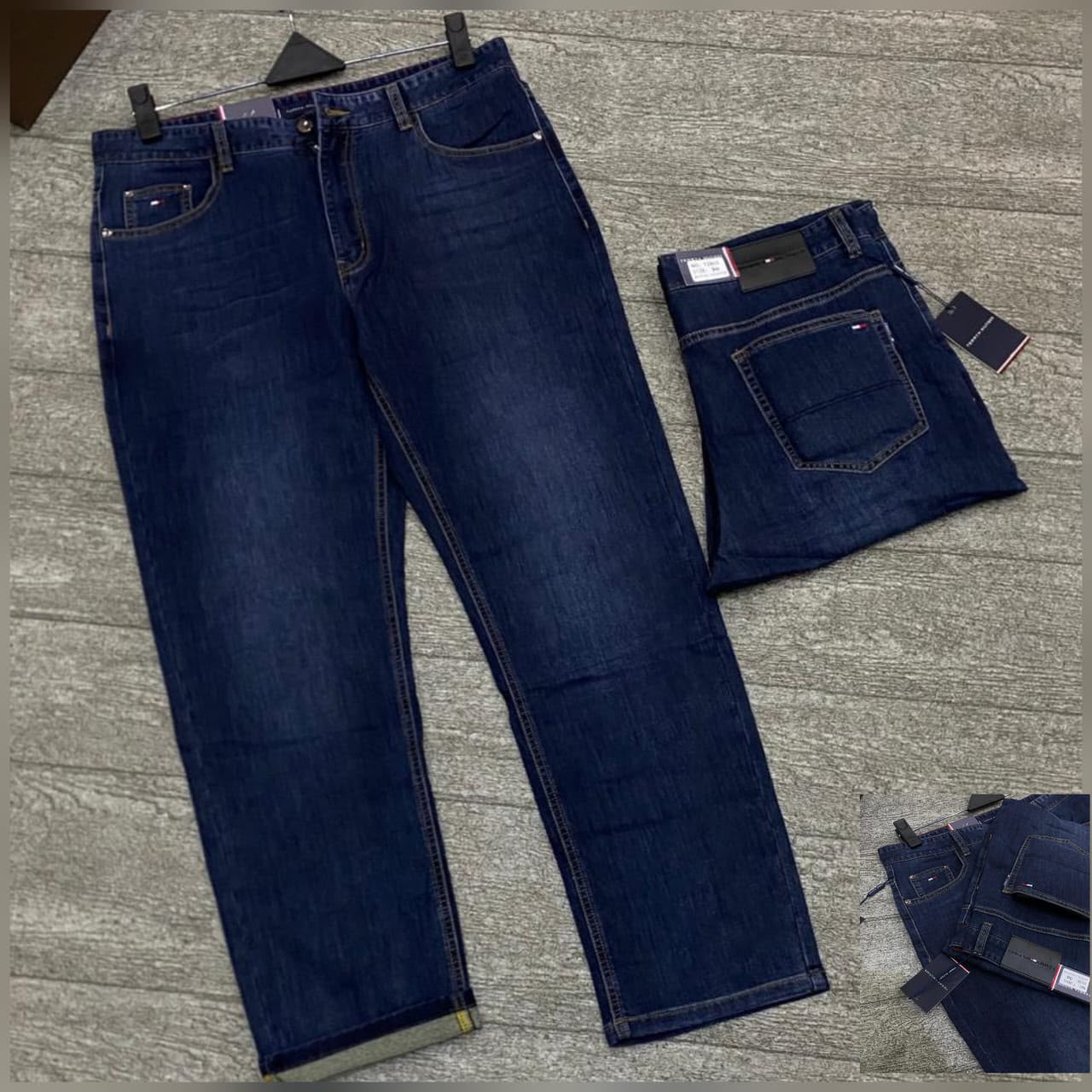 b8aef318-4310-4949-8333-c46f38963afb Men’s Plain Straight Cut Jeans