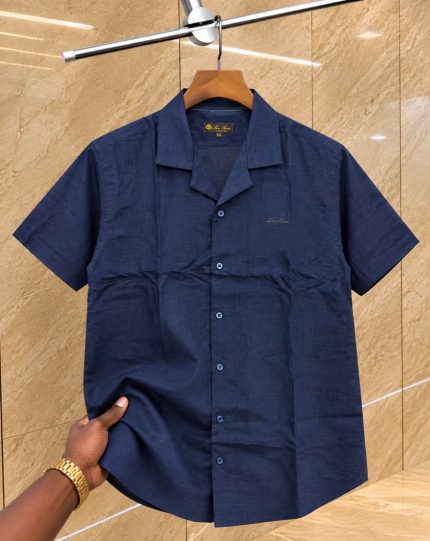 A Classic Loro Piana Custom-Fit Logo-Embroidered Men’s Short Sleeve Linen Shirt
