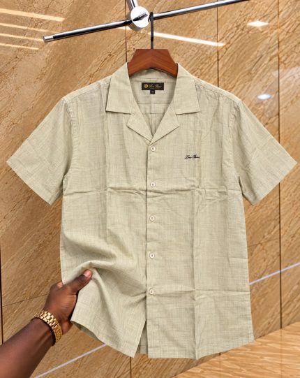 A Classic Loro Piana Custom-Fit Logo-Embroidered Men’s Short Sleeve Linen Shirt